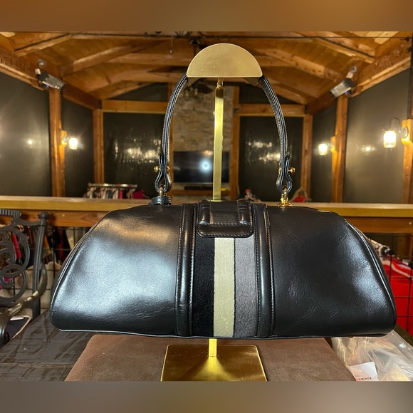 Roberta di Camerino Dome E/W - Picture 2 of 12